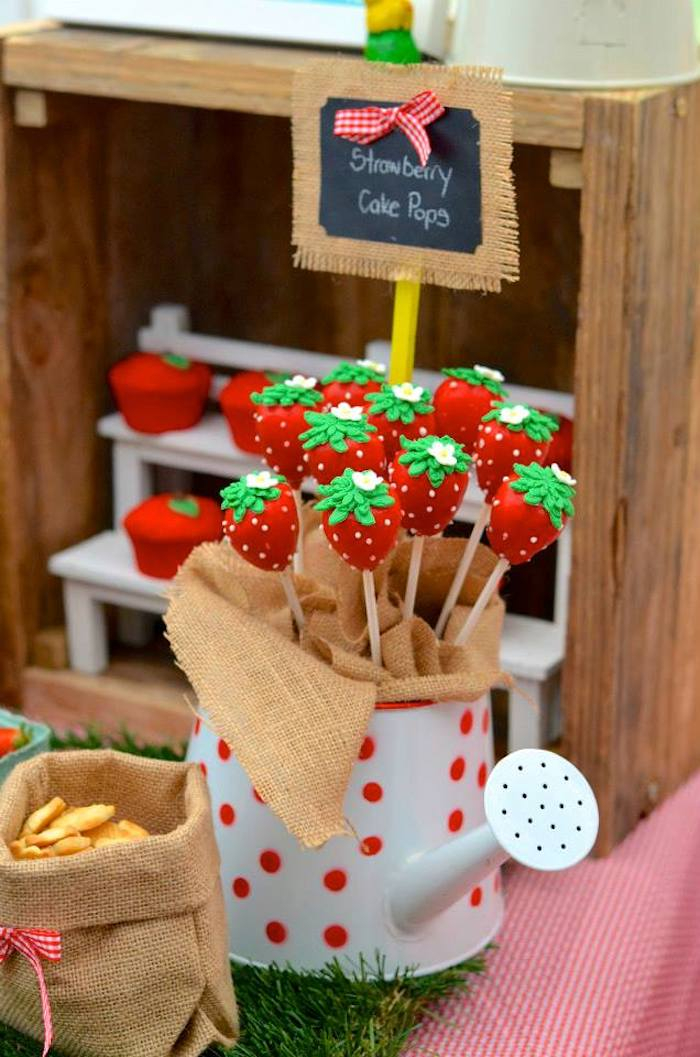 Kara s Party Ideas Farm Barnyard Themed Birthday Party Via Kara S 